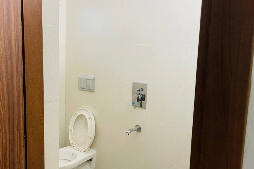Rajamandiram 3Bhk Ac Apartment In Trivandrum Central Thiruvananthapuram ภายนอก รูปภาพ