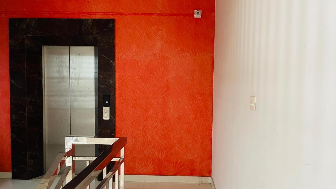 Rajamandiram 3Bhk Ac Apartment In Trivandrum Central Thiruvananthapuram ภายนอก รูปภาพ